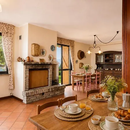 Exclusive Sea & Mountain View, 5 * Chieti